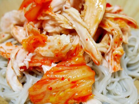 鶏キムチそうめん